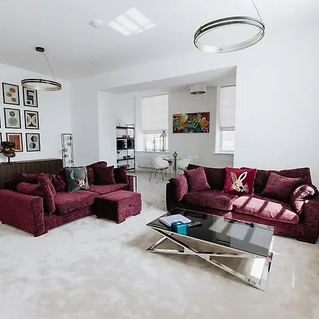 Bobbin Row - Grade 2 Listed Property With A Beautiful Design With Access To Leeds Leeds  Exterior photo