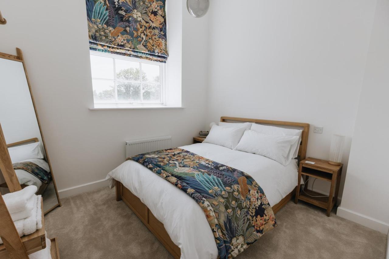 Bobbin Row - Grade 2 Listed With A Beautiful Design With Access To Leeds Leeds (West Yorkshire)